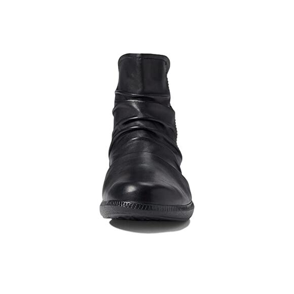 Munro Womens Scout Booties Size 7.5M Black Slip On Water Resistant NWOB - Picture 2 of 9